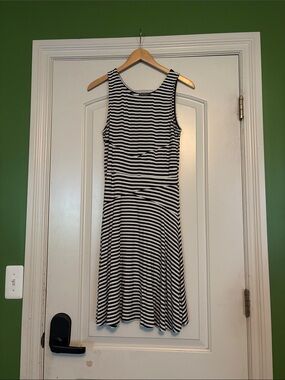 Market & Spruce Navy and White Striped Sleeveless Fit-and-Flare Dress. Medium